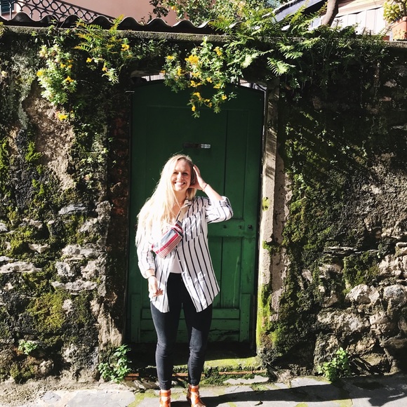 Meet your Posher, Natasha - Picture 2 of 4